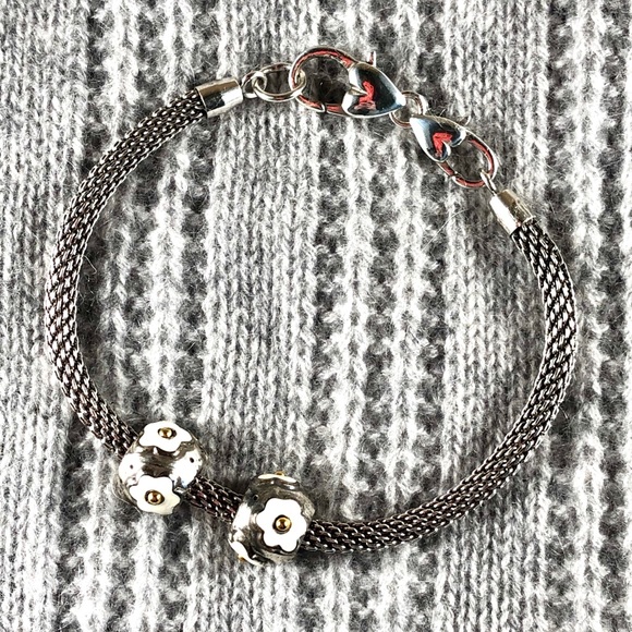 Brighton daisy slider bead - Picture 2 of 2